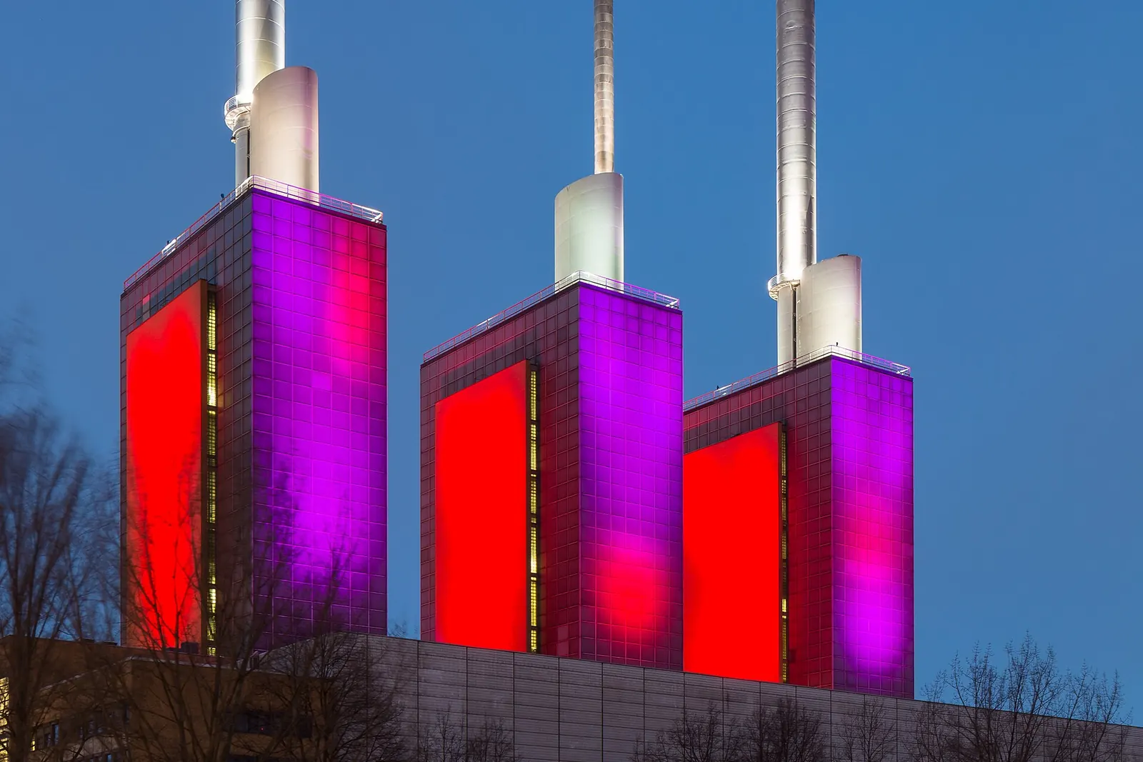 The gas-fired Linden power plant on the Ihme river in Hanover, Germany